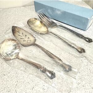 Silverware flatware 4-pc hostess set NOS 1942 Rogers IS Daybreak Elegant Lady
